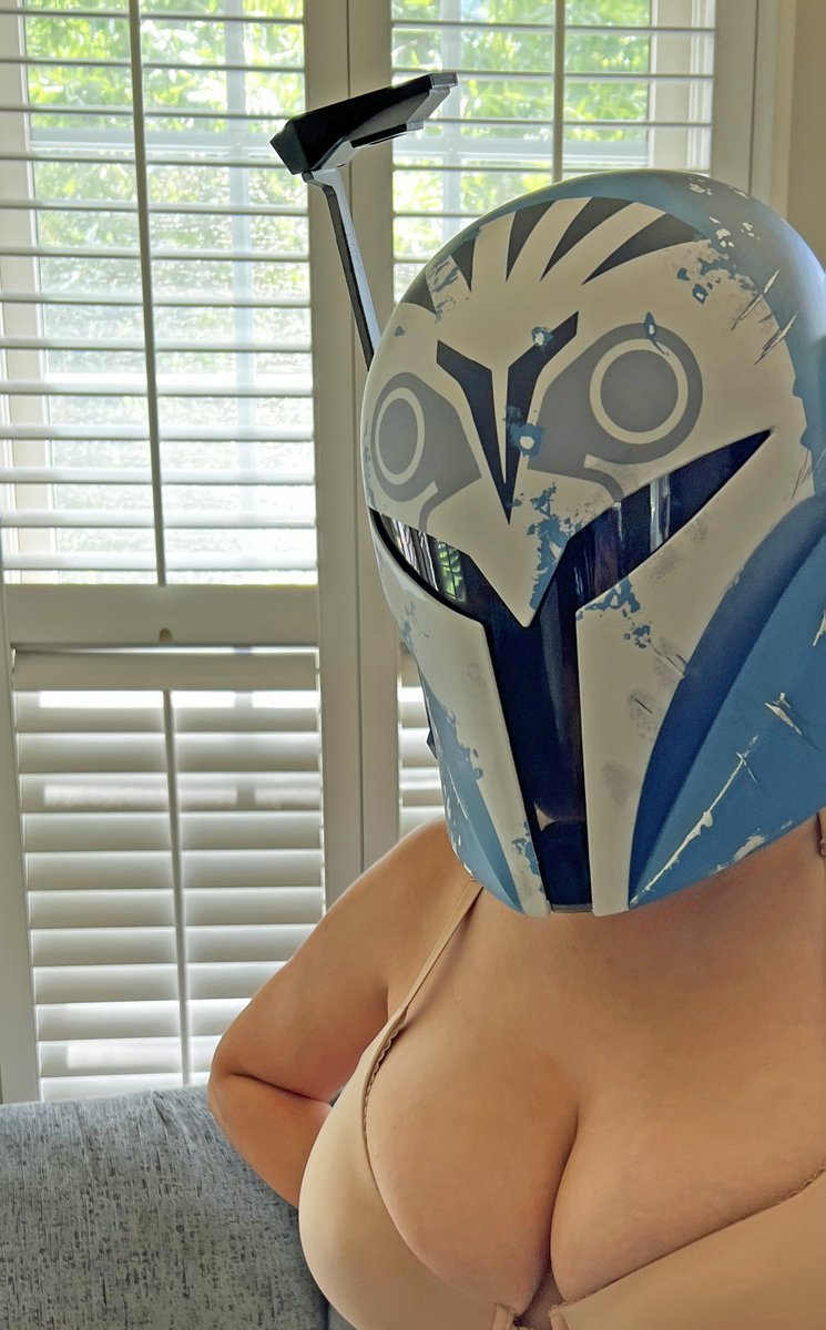 OnlyMargot's tweet photo. @RyleeRex I think we should do a Star Wars OF collab together. Padme and Bae Katan https://t.co/ghOMEqrfNm