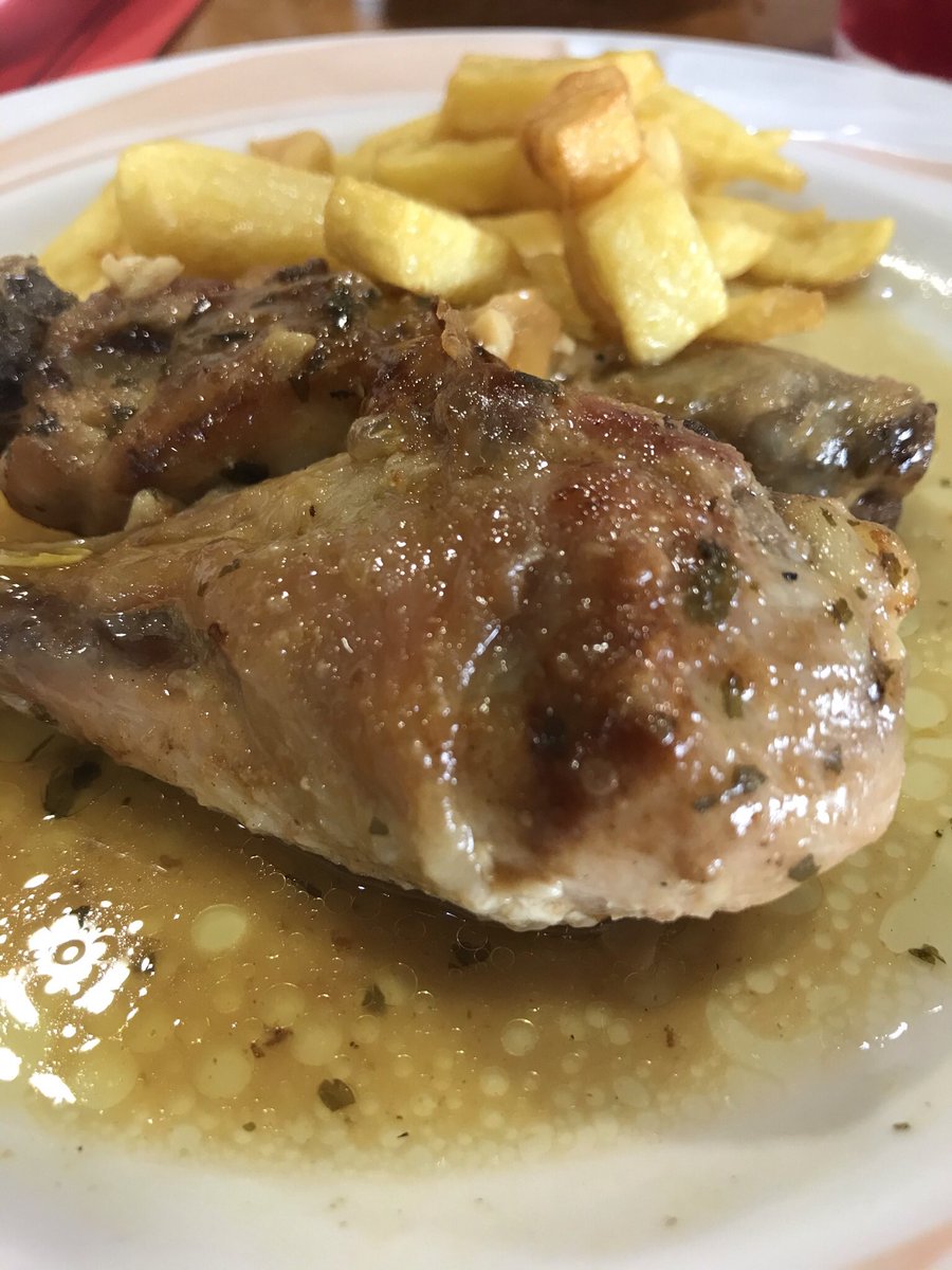 Mañana en el menú tenemos pollo al ajillo! 😋😋
#Guadarrama