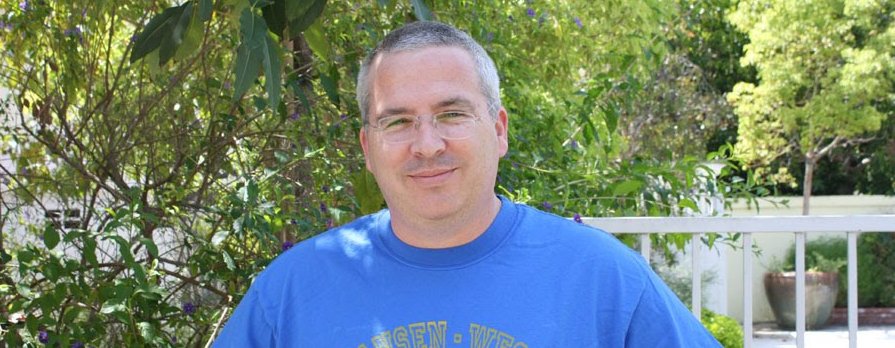 spaceaboveandb1's tweet image. #HappyBirthday 12JUL1961 to #GlenMorgan, cocreator of Space!He shares a birthday w/greats lk George Eastman&amp;amp;me B-) Glen, along w/partner #JamesWong,wrote on #XFiles. He married @kristenclokem &amp;amp;they have2kids. They've worked on X-Files&amp;amp; #TwilightZone reboots. #SpaceAboveandBeyond