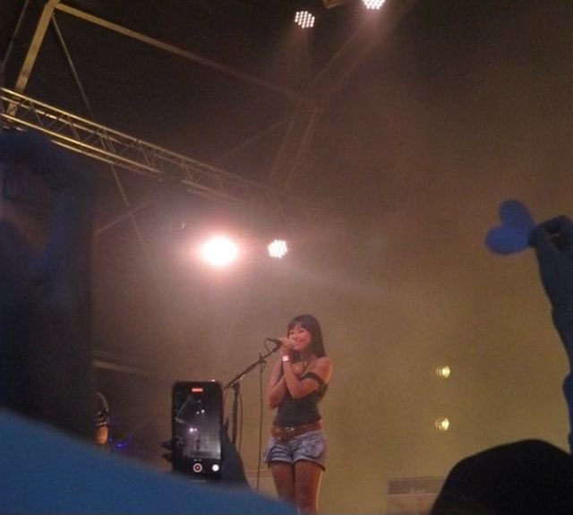 beabad00bee's tweet photo. london!!!! thank you for making last night special for me https://t.co/Mwh3RAlINP