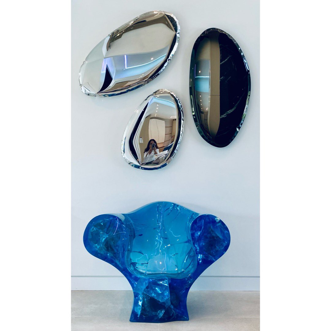 Peek-a-boo! 💙

One of the many views from my <a href="/HolidayHouseNY/">Holiday House</a> main entry. Come and find me there this weekend!

Holiday House is open every Friday, Saturday, and Sunday from 10am - 6pm through August 27th!