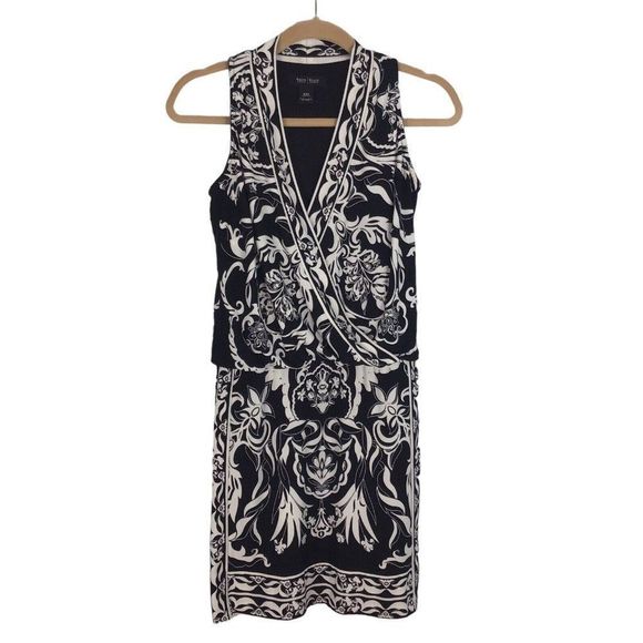 michell59412440's tweet photo. So good I had to share! Check out all the items I'm loving on @Poshmarkapp #poshmark #fashion #style #shopmycloset #whitehouseblackmarket: https://t.co/kIoQiXnW5p https://t.co/Ztsxpa2ETw