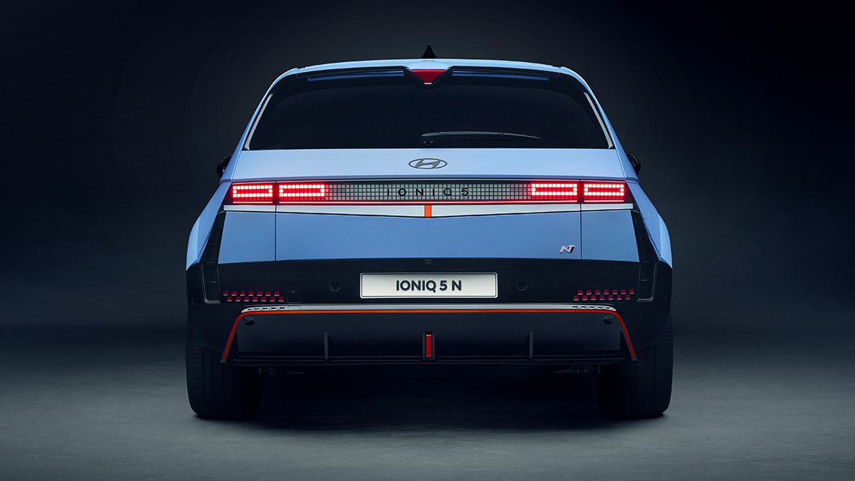 Hyundai tweet picture