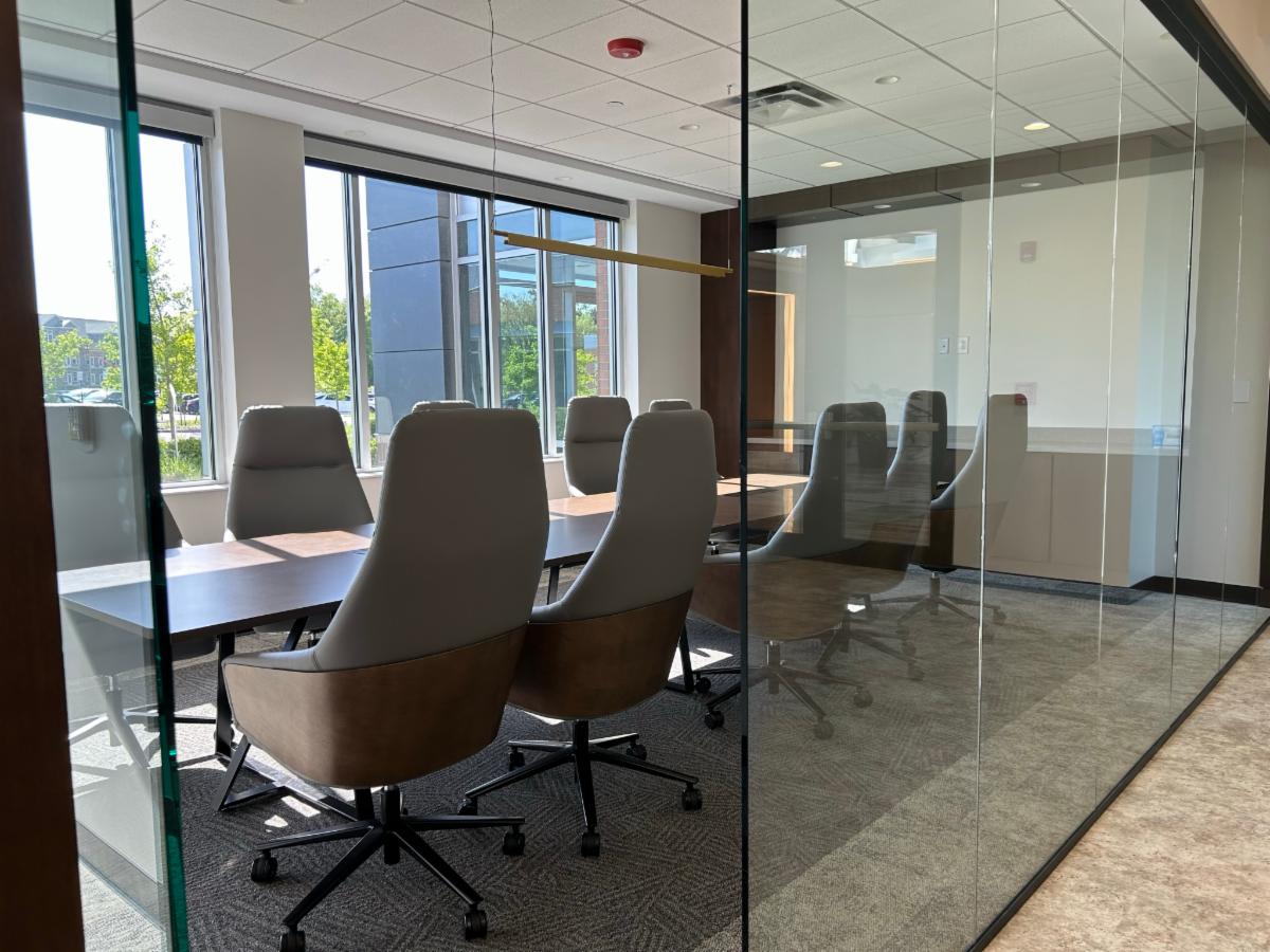 SchottDesignInc's tweet photo. 📸 #SnapSchott | Estridge Homes 

#ProjectPartners:
🔸Capitol Construction 
🔸Mohawk Group 
🔸Frasch 
🔸 OfficeWorks

#Designers | Alison Shull + Jacquie Baker https://t.co/v1B8p15Gt9
