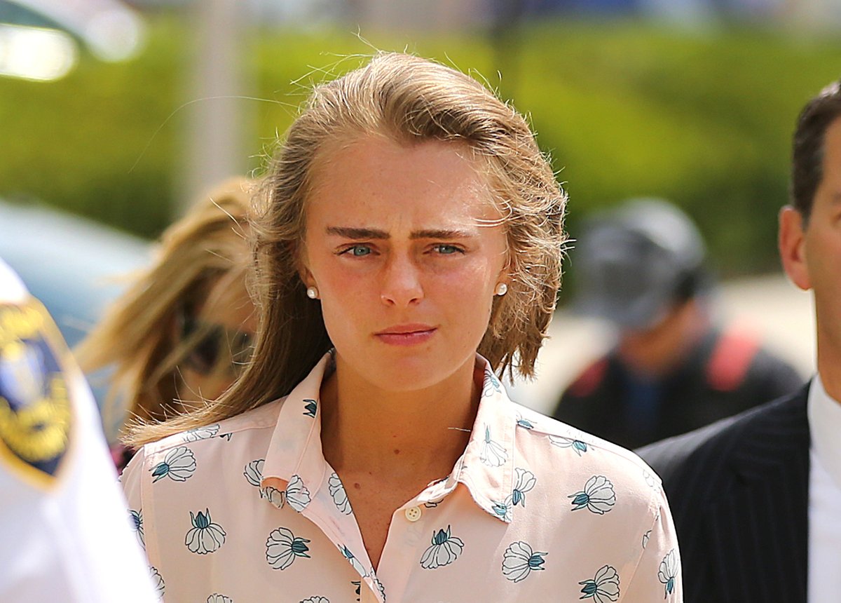 Michelle Carter: 5 Facts About The Conrad Roy Suicide Texting Case https://t.co/kpRbNC3J46 https://t.co/H93o4ISjmd