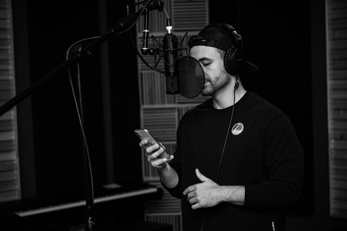 MPVoiceOver's tweet photo. Do you have any bad habits holding your back in voice-over? 

Learn about about several common bad habits in voice-over, why you want to avoid them, and how to break them...

https://t.co/H13ye5ajs4 https://t.co/2jWg8PLaXq
