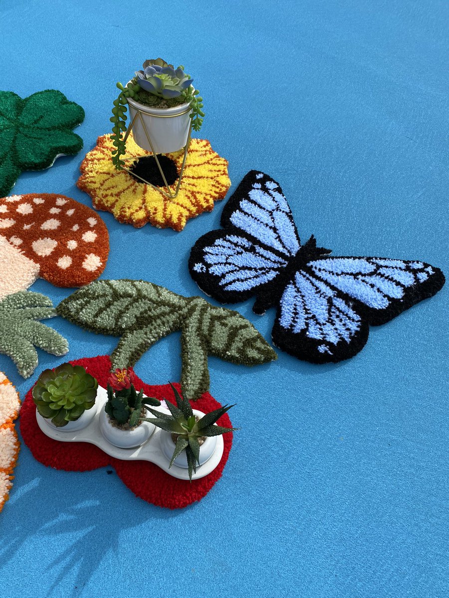 gopronate's tweet photo. Decorate your home with our new handmade plant coasters, can do any design or size that works best for you! 
Free US Shipping , dm me 🙏🏽 #flower #diy #tuft #rugs #handmadegifts #handmade #Butterflies #ocean #decor https://t.co/uKibHSuqeW