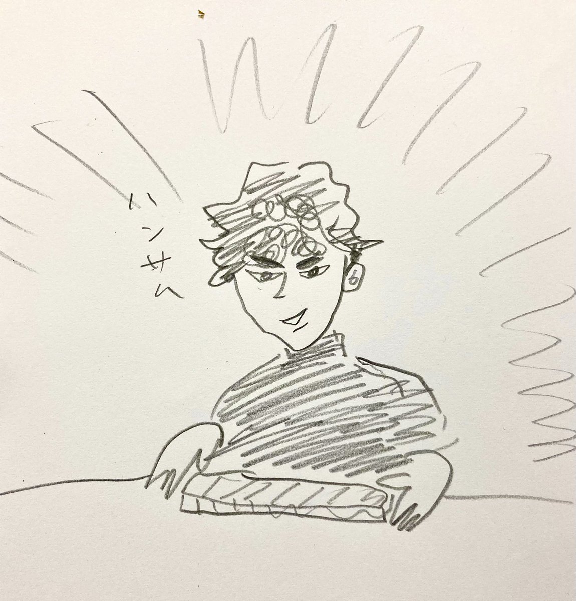 これは笑って貰えたので載せちゃうけど同僚ちゃんが描いてくれた頭がスチールウールみたいになってる傀さん。2枚目は僕が「最近の傀さんは肩幅が狭くなっちゃって〜」と言ってしまった為に起きた事故。