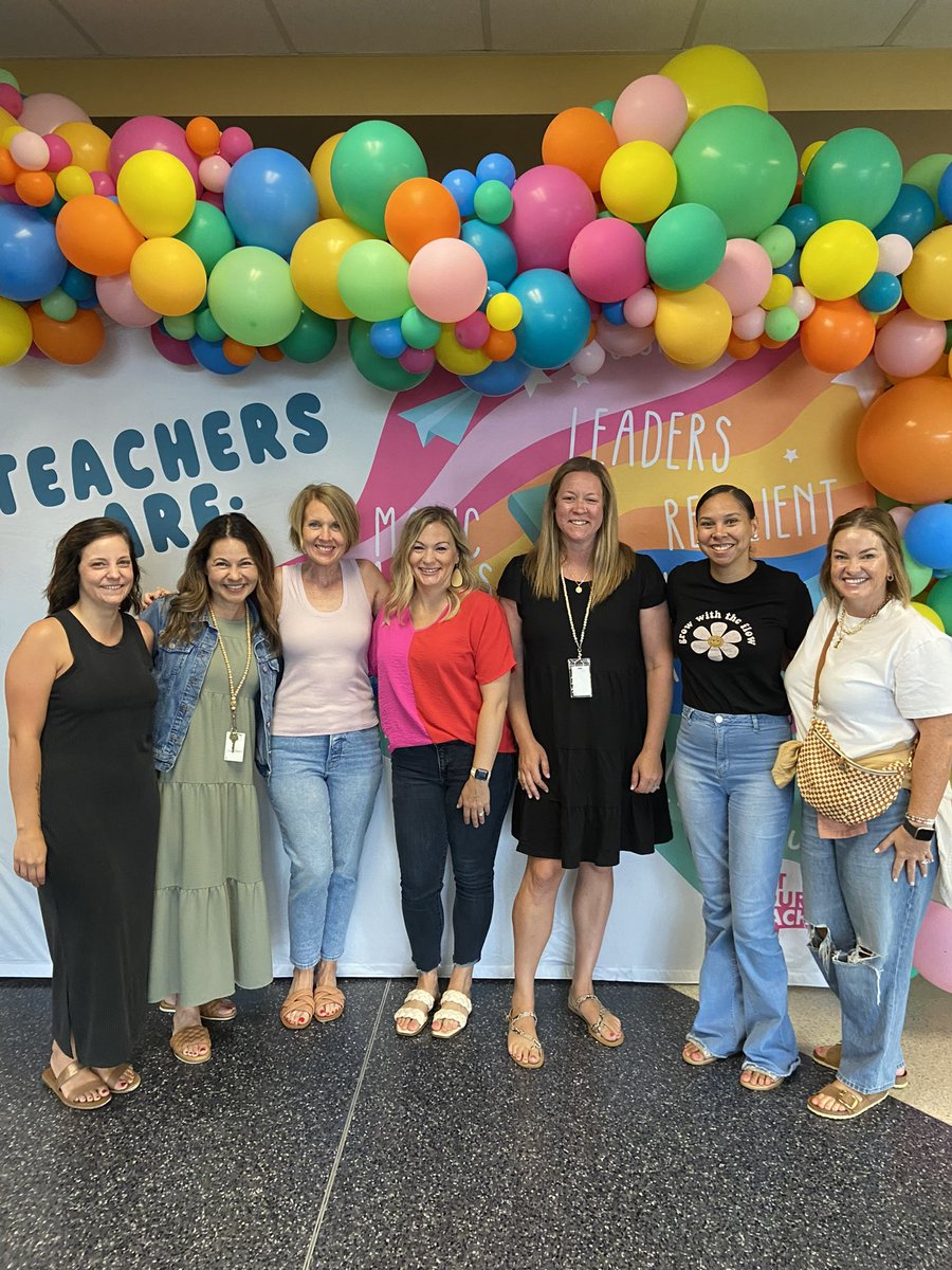 MohawkTrailsElem tweet media