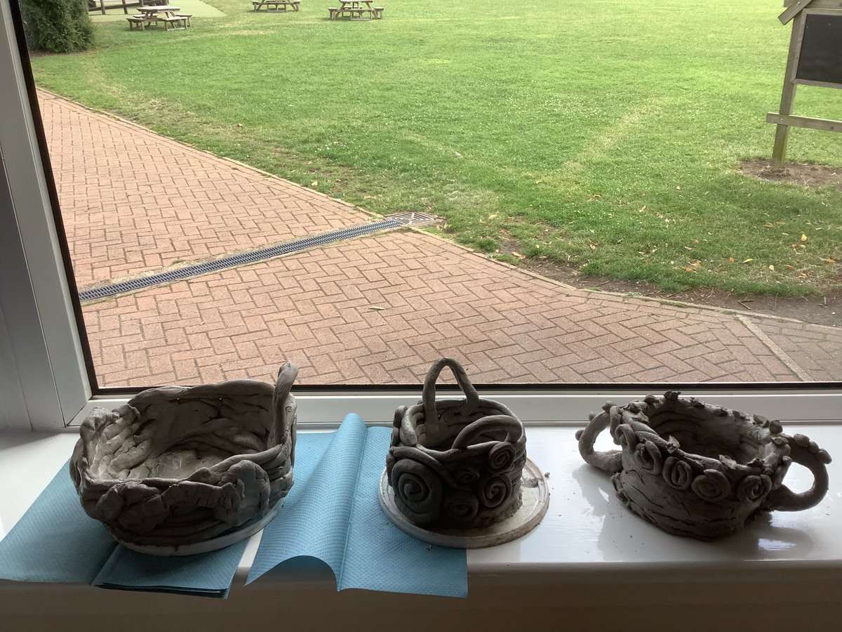 CroxbyPrimary's tweet photo. A great afternoon making Greek vases and working collaboratively to build a 3d model of the Acropolis! #croxbymagic https://t.co/MI2tba8CKS