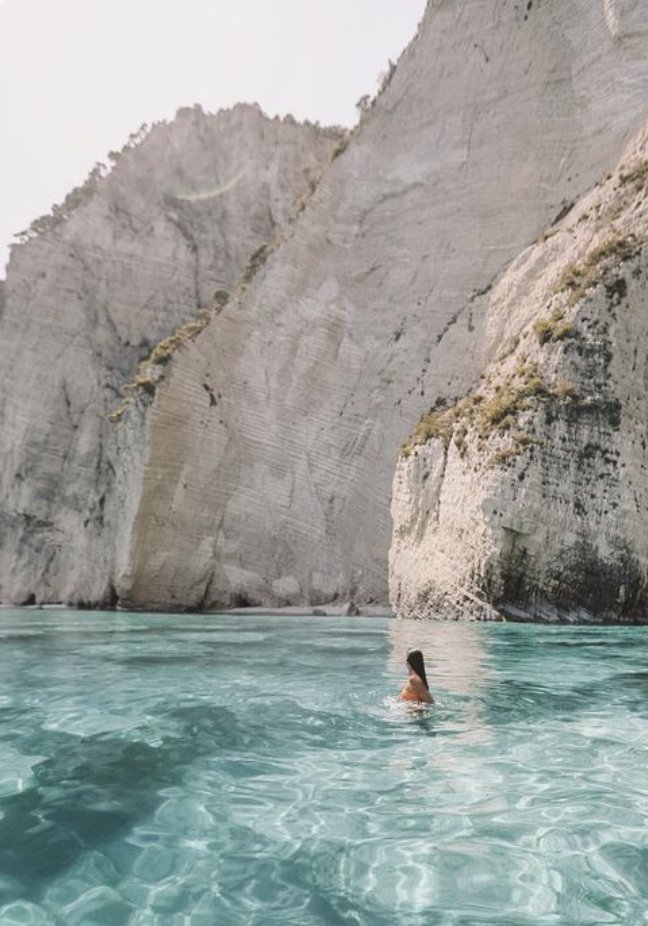 Helena | Feminine Business tweet media