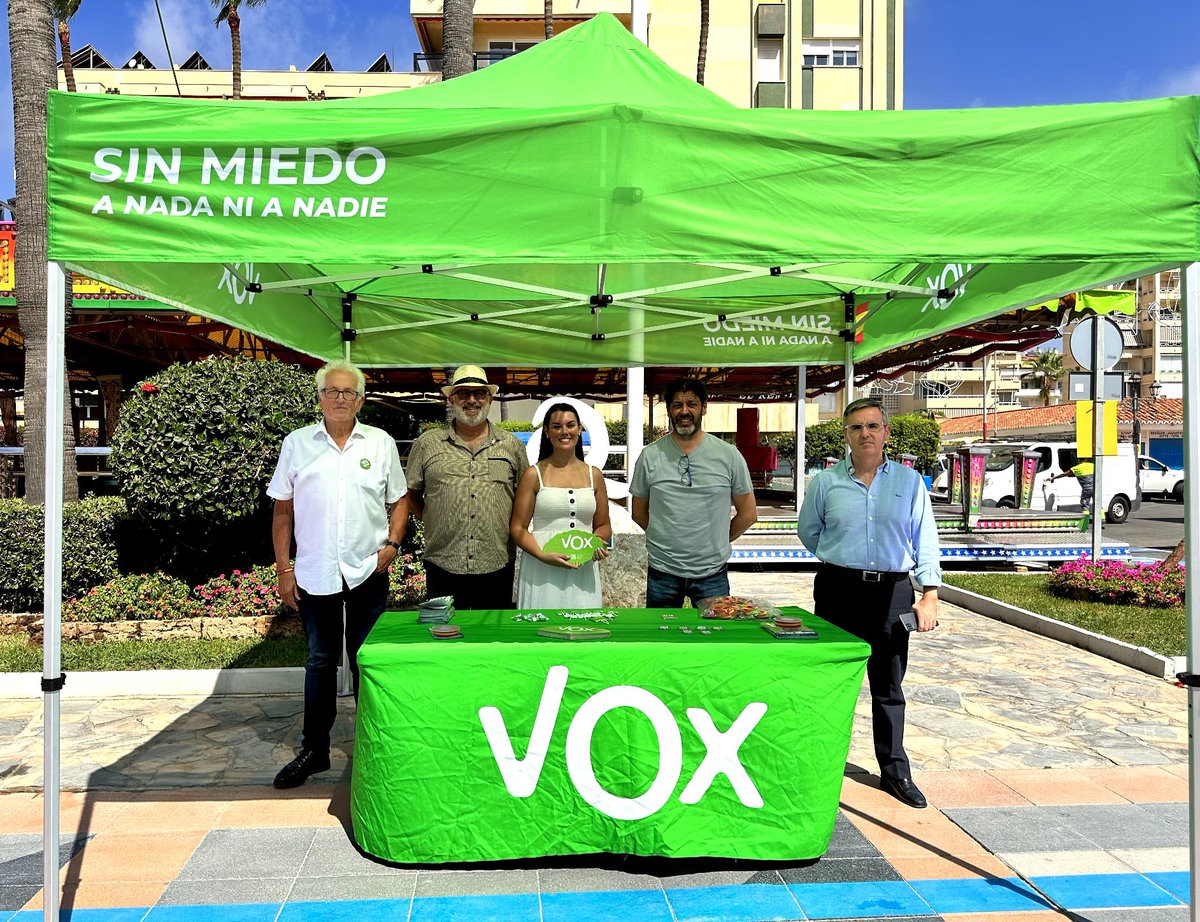 ✅ El próximo 23 de julio está en juego continuar con las políticas del paro, subidas de impuestos, ocupación... por eso hoy hemos estado con los vecinos de Torremolinos explicando cuáles son las soluciones que VOX propone.

#DecideLoQueImporta