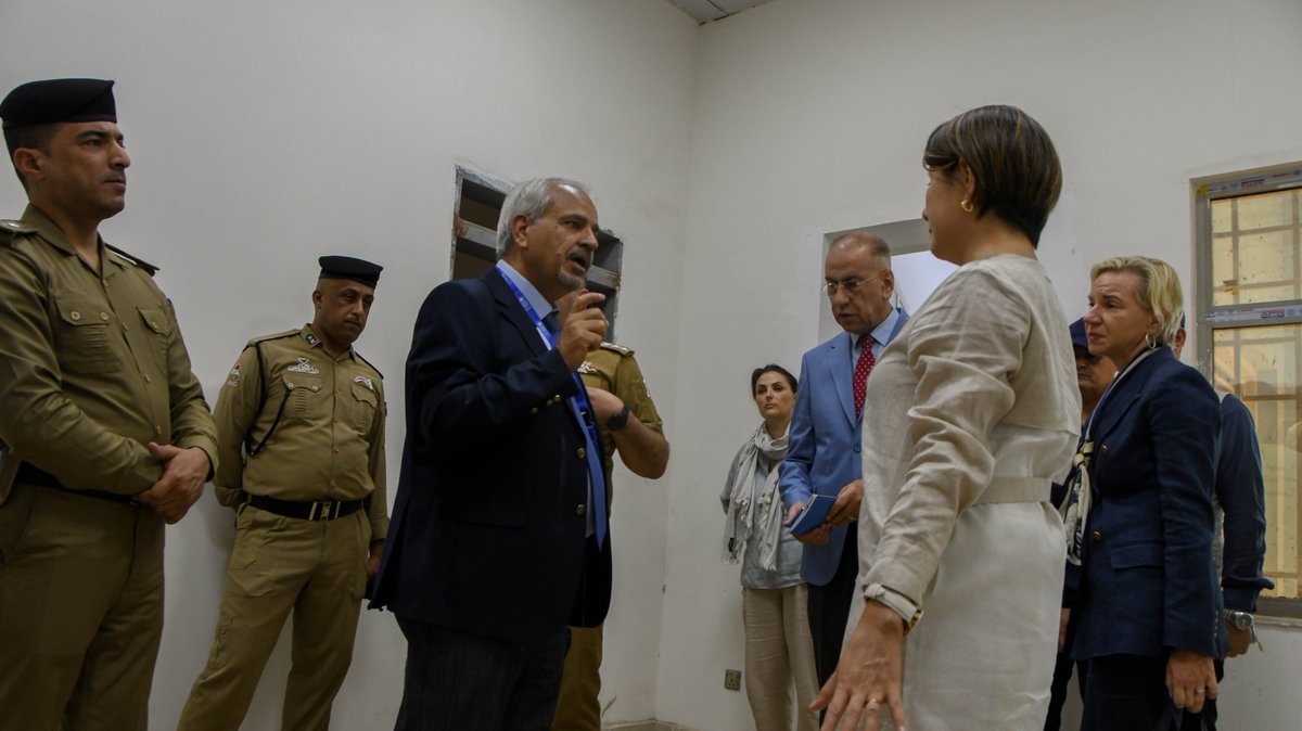 Nadhran is one out of six Model Police Stations across #Iraq, where UNDP supports strategic adaptation of police work to the needs of the community and services such as family and community policing units. (2/2)