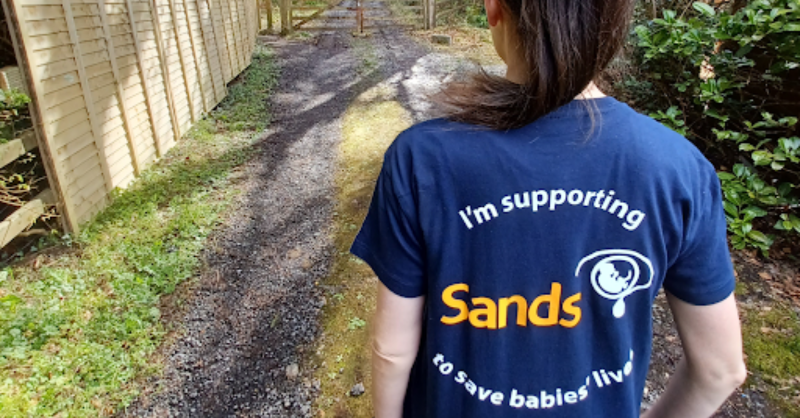 SandsUK's tweet photo. Because we all know someone who has lost a baby. 

Walk 90K over 30 days and show they are not alone.

Sign up now and get your free t-shirt to walk in…