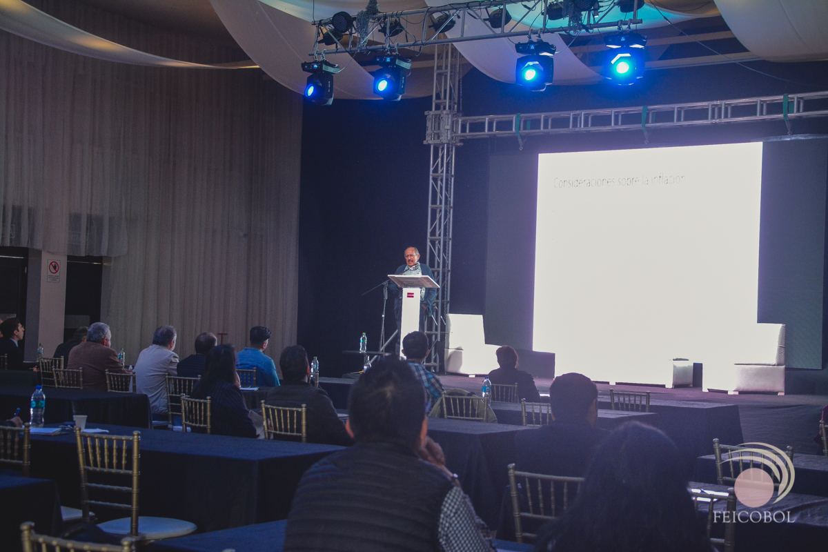 ¡Sumérgete en la atmósfera llena de pasión, innovación y colaboración que ha definido este tercer día de Feicobol Business!💥📈 

Las mentes brillantes de la industria se han reunido para compartir conocimientos, experiencias y perspectivas únicas, cada momento ha sido invaluable