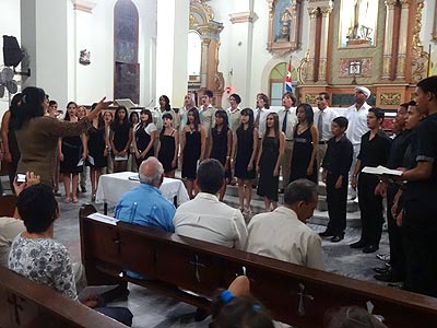 PromotoraEPCME's tweet photo. Gran concierto del Coro Polifónico de Pinar del Río donde se efectuará el día 23 de julio a las 7.00 p.m. en el Palacio de los Matrimonios del municipio cabecera, celebrando el 60 aniversario de fundada.

Invitados:
Coro Vocal Leo
Coro Infantil Escarlata

Programación EPCME. https://t.co/rP8PaVIrwu