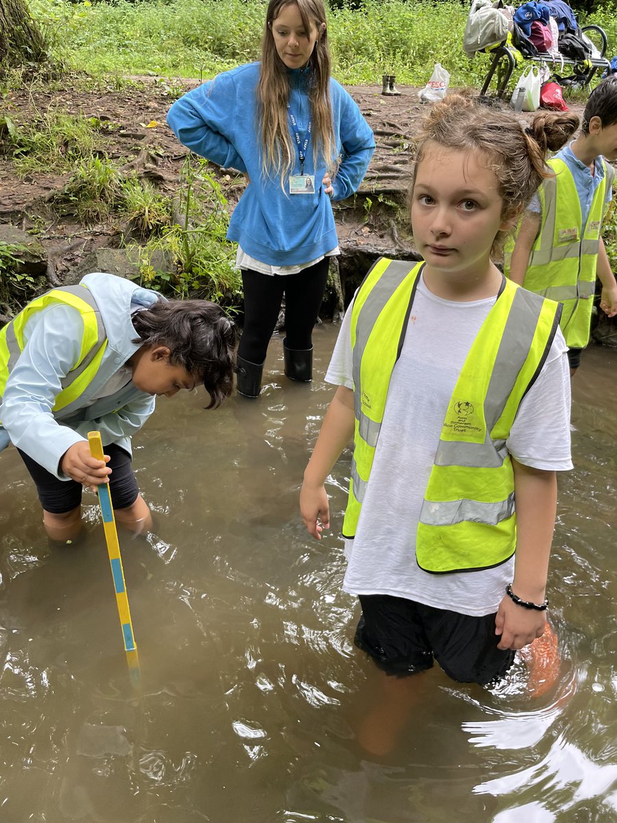 glenfromep's tweet photo. Some more pictures from #Year5 river trip … the water was colder than anticipated… can you tell!? #HollyClass #SycamoreClass #rivertrip #geography https://t.co/SzS3Kspg5e