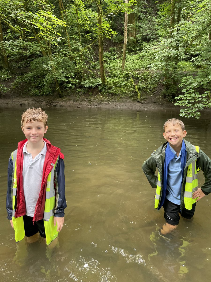 glenfromep's tweet photo. Some more pictures from #Year5 river trip … the water was colder than anticipated… can you tell!? #HollyClass #SycamoreClass #rivertrip #geography https://t.co/SzS3Kspg5e