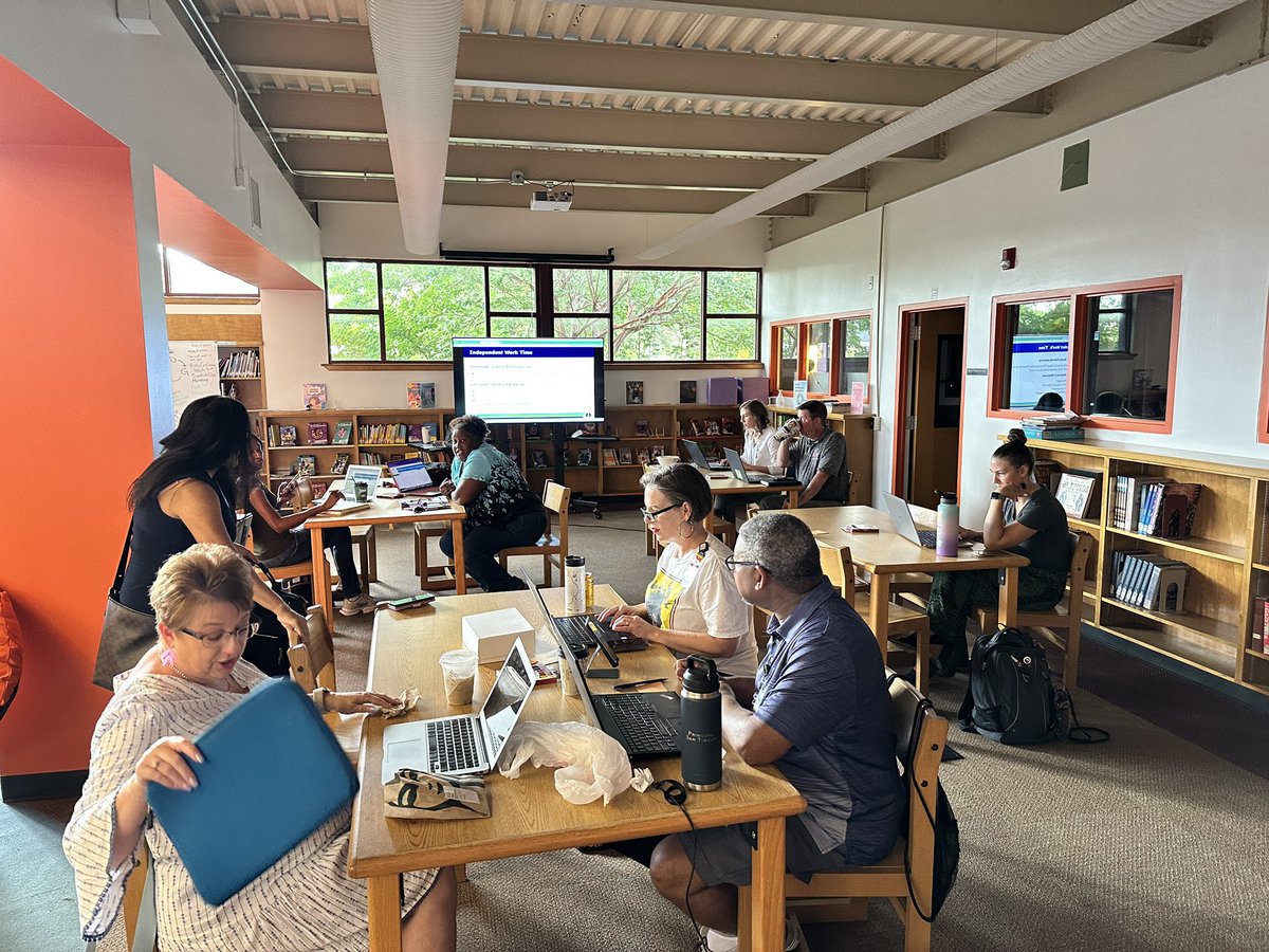 AustinISD_CDA's tweet photo. Starting off the day with our fabulous principals working in comprehensive needs assessments in our school improvement plans!
@806Technologies @AustinISDPL @AustinISD @Elementary_AISD @Secondary_AISD #continuousschoolimprovement #aisdproud #schoolimprovementplanning https://t.co/yyhc14AXzJ
