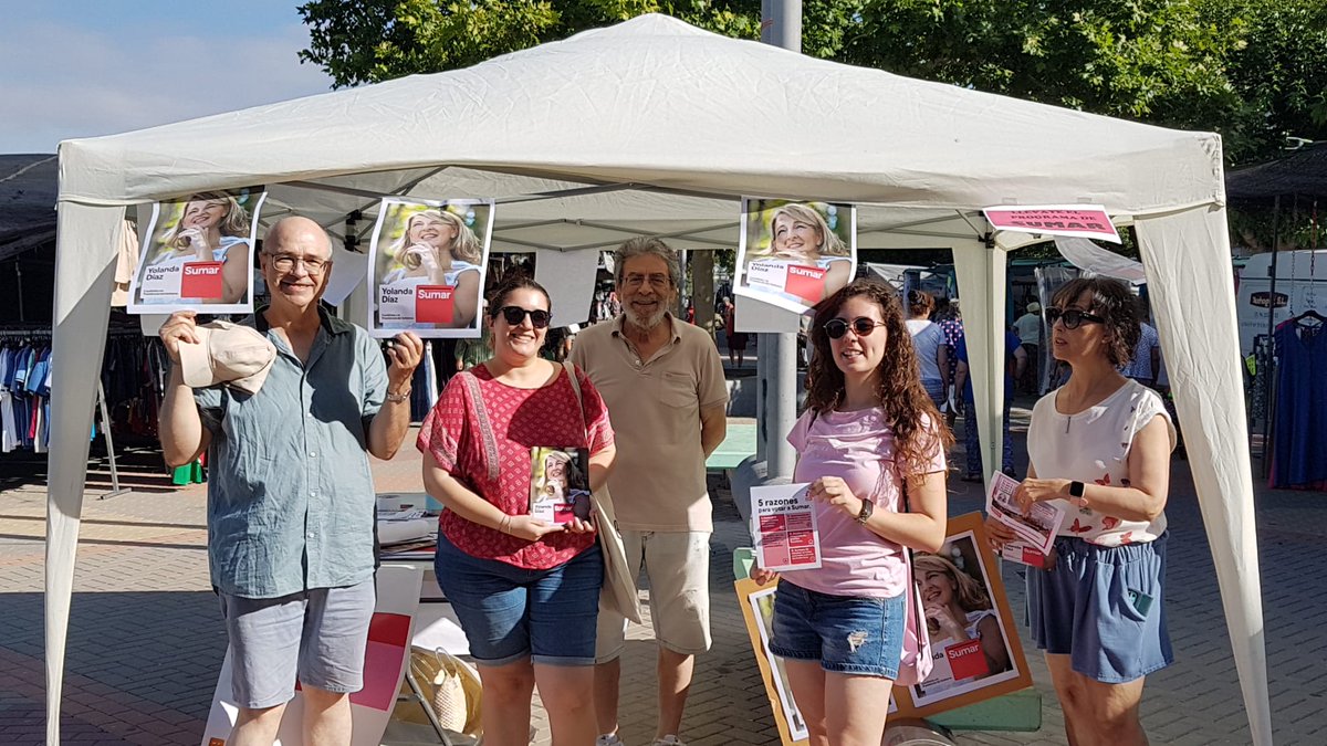 eupodemosville's tweet photo. ➕ Esta mañana hemos estado en el Mercado informando a la ciudadanía de la importancia de votar el próximo #23J a @Sumar 
Encuentra nuestras mesas informativas los próximos días en las calles de Villena.

#VotaSumar #YolandaDíaz
#EsPorTi https://t.co/RUeKizBehg
