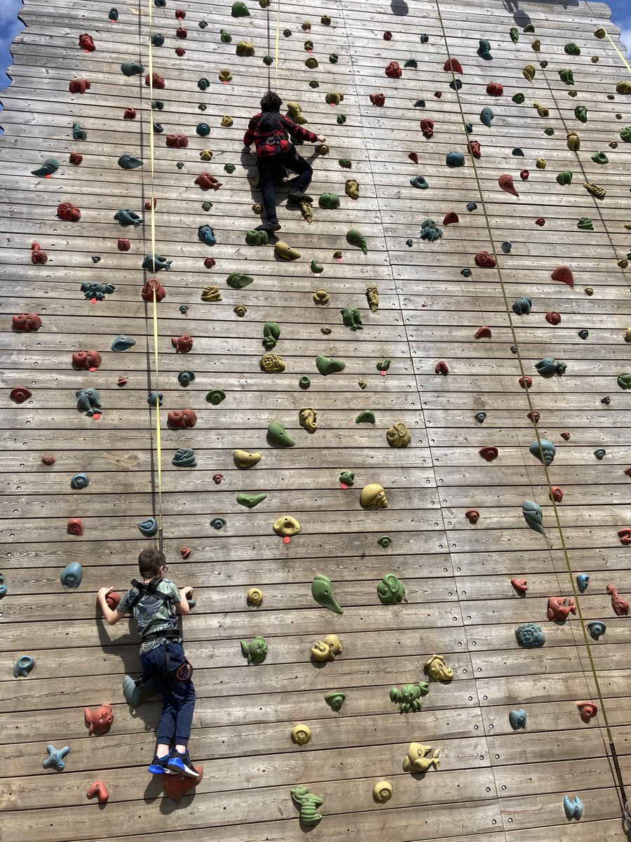 ElmEPS's tweet photo. The sun has come out for our rock climbing afternoon!☀️ 🧗 @EEC_Elaine @PrimaryElaine https://t.co/EGBgojMiwq