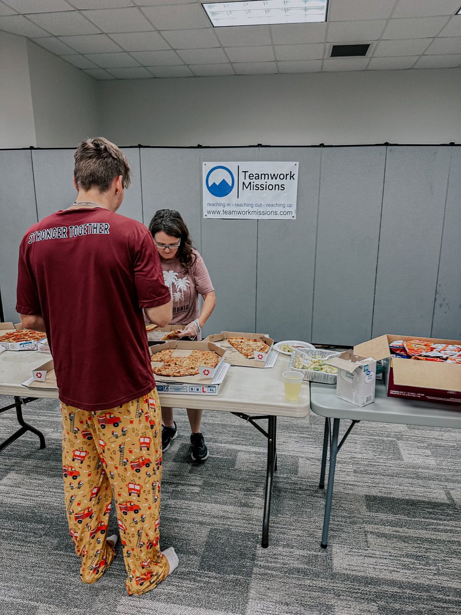 TWmissions's tweet photo. Day 1: The @sca_football team came in last night! We are ready for another week of outreach and missions in our community!

Had pizza, Devo, overview of trip and played some basketball!!! 

LIVE ON MISSION! https://t.co/KXVYuPWwqK