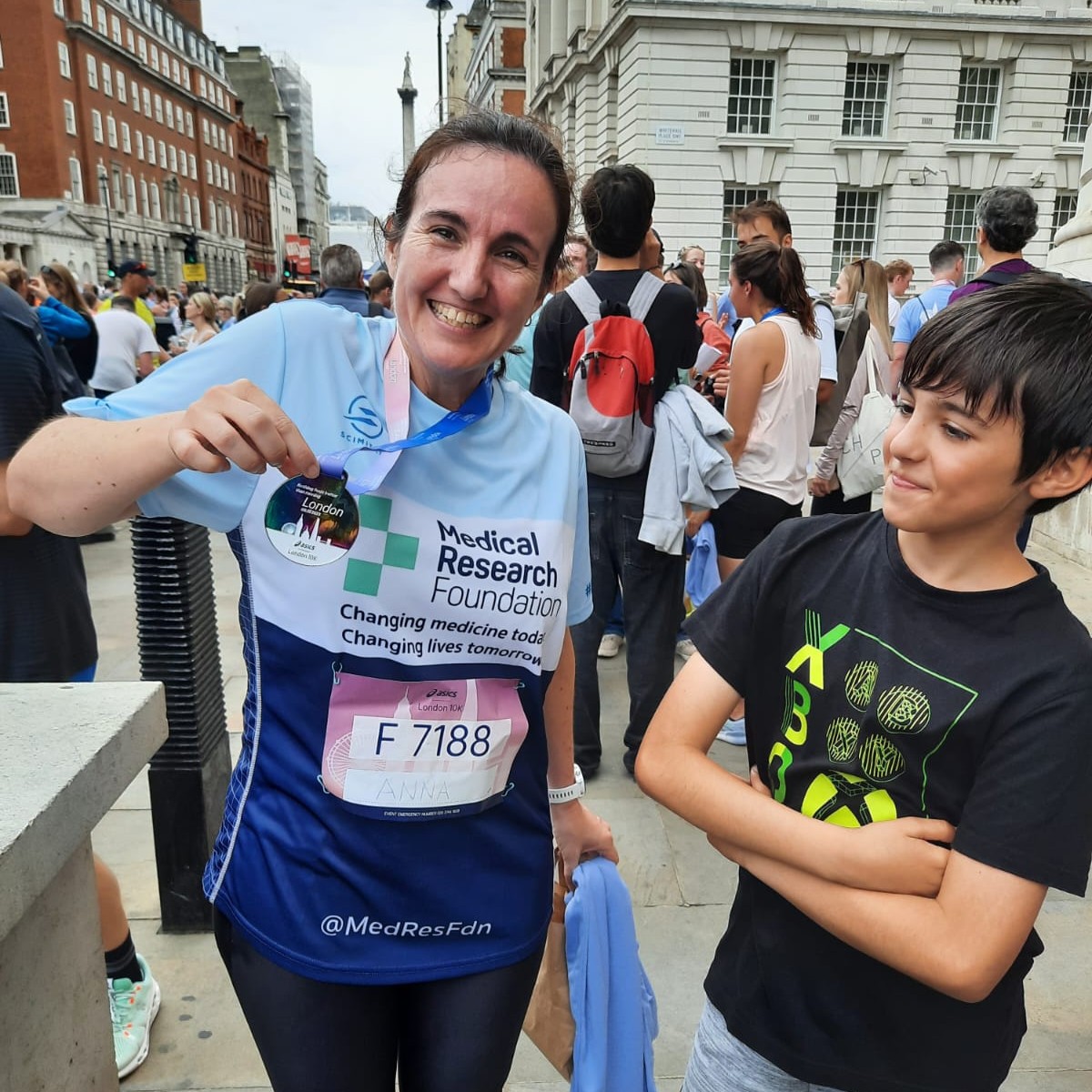 MedResFdn's tweet photo. We want to say a huge well done to two members of our @MedResFdn staff team, Anna and Alison, who took on the ASICS London 10k on Sunday! πββοΈ π
Thank you #ResearchHeroes! π π #ASICSLDN10K @TheLondon10K https://t.co/cCtTmCKPEy