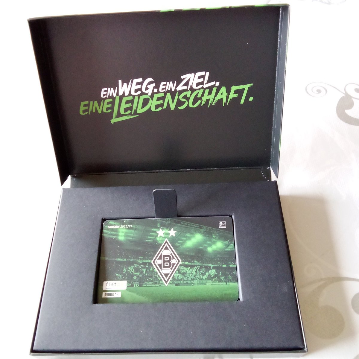 SiSiBMG's tweet image. Die beste Post wenn du aus dem Urlaub kommst😍
Es geht immer weiter🖤🤍💚

#thesameprocedereaseveryyear 
#block16
#nordkurve
#nurdervfl