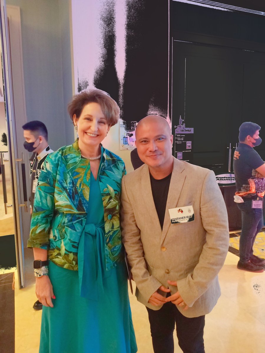 santaner_iray's tweet photo. With US Ambassador to the Philippines MaryKay Carlson

75th United States and The Philippines Exchange Alumni at The Fifth at The Rockwell

Alumnus, IVLP DDR Batch 2019

#usphexchanges75 https://t.co/a8LkI3JsaD