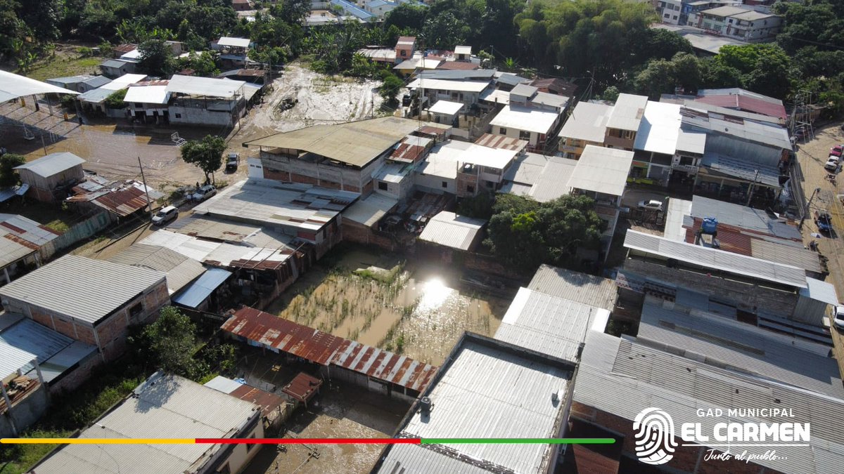 GadElCarmen's tweet photo. Como Gobierno Municipal nos solidarizamos con los hermanos del cantón Flavio Alfaro que están padeciendo ante las inclemencias climáticas, por ello https://t.co/jS243AdG6B