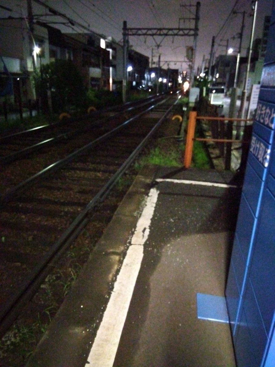 tm807203121's tweet photo. 駅のホーム
田舎のホーム不気味

#駅のホーム https://t.co/sVzUOr4t2a