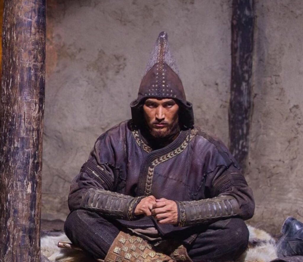 TurkTarihArsiv's tweet photo. “Atasını tanımayan it peşinde gezer.”

Türkçülüğün Esasları, (Ziya Gökalp) https://t.co/EMXxbZumJ7