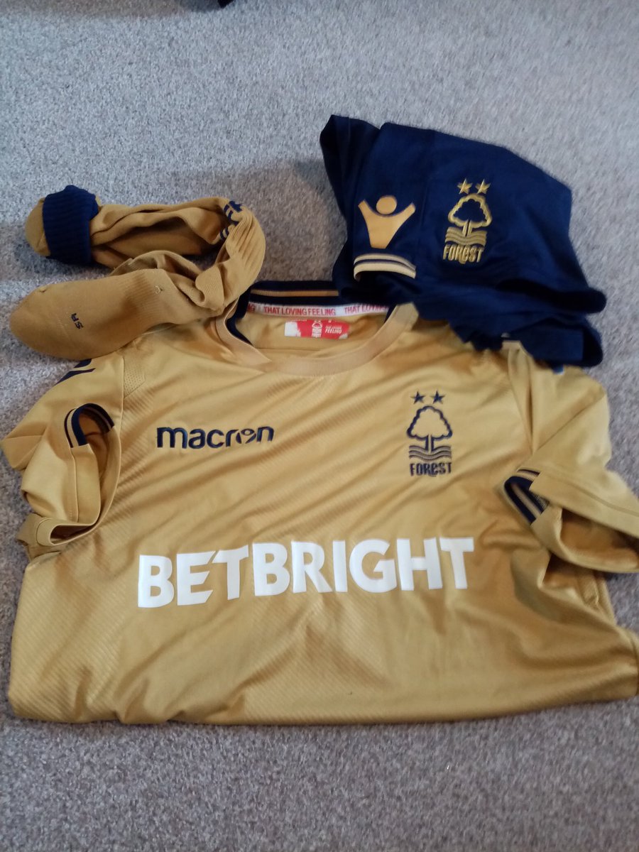 Nottsclassics's tweet photo. Nottingham Forest Shirt sale thread. Please retweet..
All size medium.
#NFFC #shirtsale https://t.co/ES0WJnzpGU