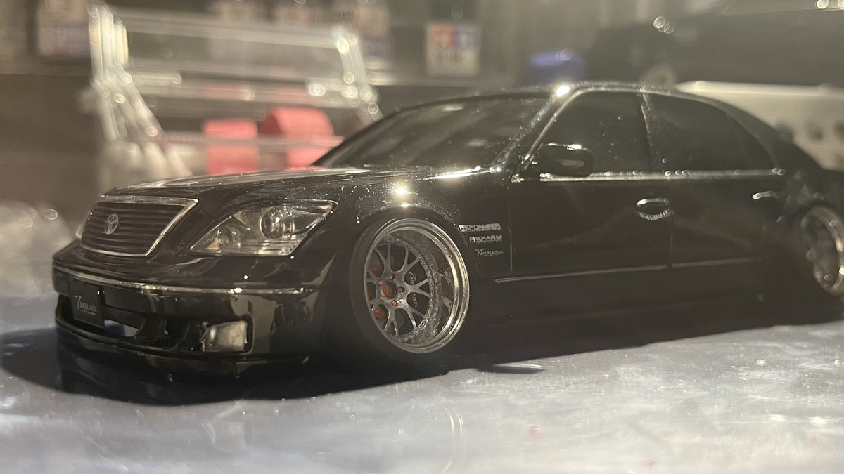 grs_senaa's tweet photo. アオシマ　1/24 セルシオ完成
T-demandデモカー風に仕上げました https://t.co/ogulEowwA1