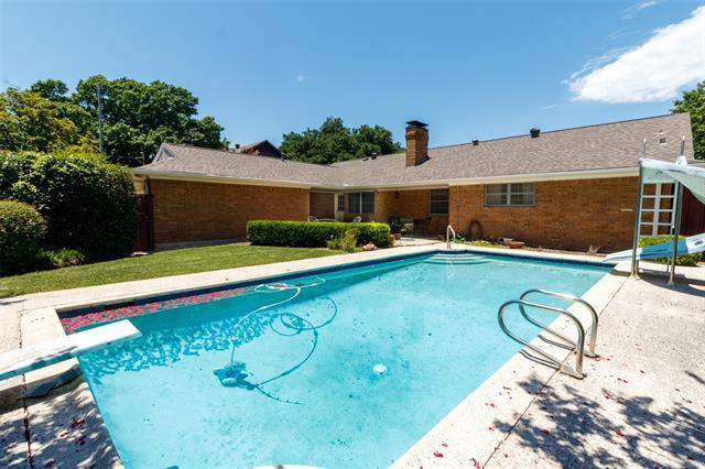 JamieRa61783184's tweet photo. Simply amazing in Dallas. Move into this 3 BD/ 2 BA now! Call/text/DM me today!  https://t.co/ob4a8l01Dm https://t.co/SkEyFuZIpg