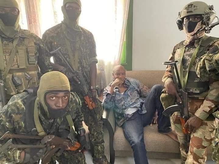 NationalEr_Int's tweet photo. Watch your Back ⬅️, you have to be careful not only of the enemies behind you, but also of the wolves in front of you.

U.S. is the mastermind of almost all Coups in the Plant. Here is the Mamady Doumbouya who overthrew Pre. of Guinea Alpha Condé, &amp; joined Kagame's Team/#UStools. https://t.co/dzjcJ2AC0X