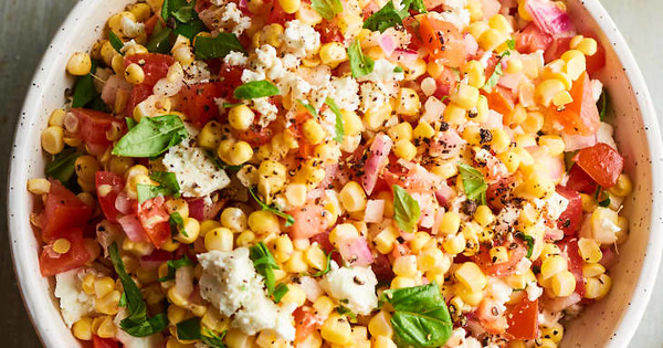 Looking for a few tasty, refreshing summer salad recipes to whip up for your family this summer? This article includes over 70 of them, so you'll be sure to find something for everyone.

-MS thekitchn.com/every-single-s…