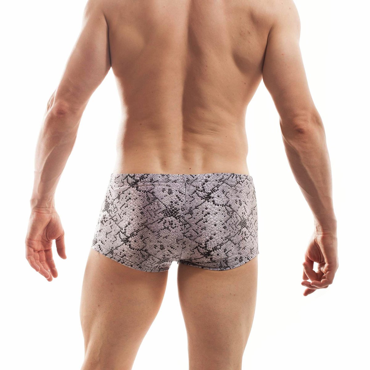 WOJOER_Brand's tweet photo. Retro Basic swimwear for men: Is Riversnake your style? https://t.co/hnq84tygWJ #wojoer #beachwear #beachtrunks #swimtrunks #mensbeachwear #malewear #menswear #badehose #Beachshorts #speedo #retro #retrobeach #retroswimwear #nostalgic #oldschool #snake #animalprint #hotboy #love https://t.co/viHm690Qfg