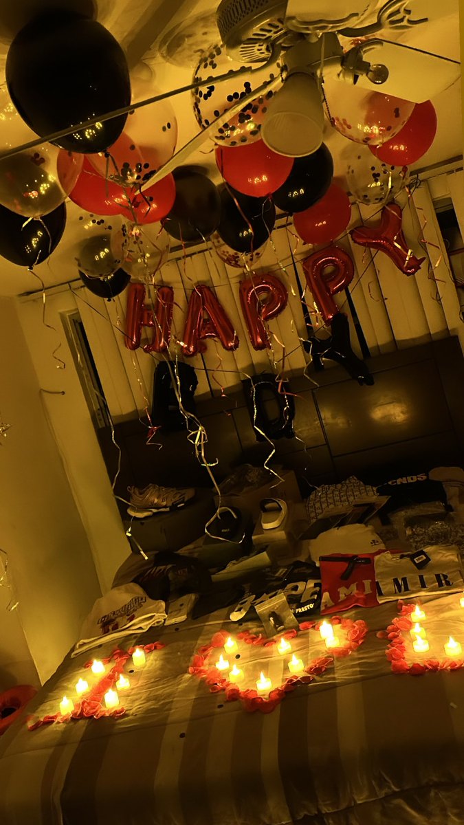 missjalisaa's tweet photo. It’s my world, but your world too ❤️ happy birthday hubby <3 https://t.co/yujviLJgsO