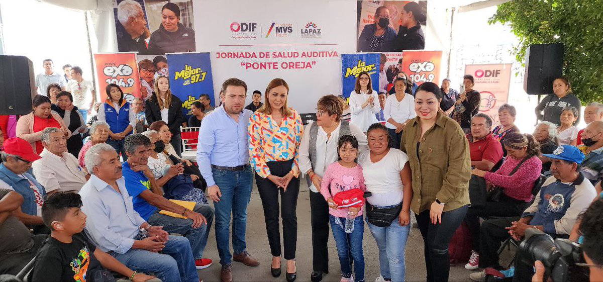 RodFarfanA's tweet photo. Mediante un acuerdo de colaboración entre la @FundMVSRadio y el DIF La Paz, se llevó a cabo la entrega de aparatos auditivos mediante el programa “Ponte Oreja”. Gracias a la presidenta municipal @CristinaGlezPM por su compromiso para atender una problemática como ésta y a mi amiga @Dra_AleGuzman por su incansable trabajo. 

Gracias @FundMVSRadio @MVSNoticias por su apoyo a los ciudadanos de #LosReyesLaPaz #Edomex