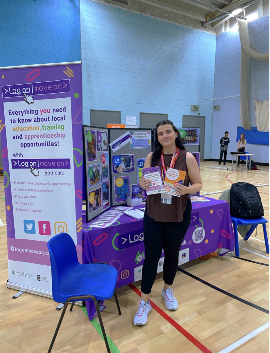 Logonmoveon's tweet photo. Thank you @SMCHull for inviting us to your Y7 Career's Fair. We had so much fun playing our activity where they had to guess the profession with the images! So many great guesses!! Fantatsic work Y7! We're really impressed with you!! Use our site to discover more careers!👏👏🫶💜 https://t.co/TGkNaHGsgH