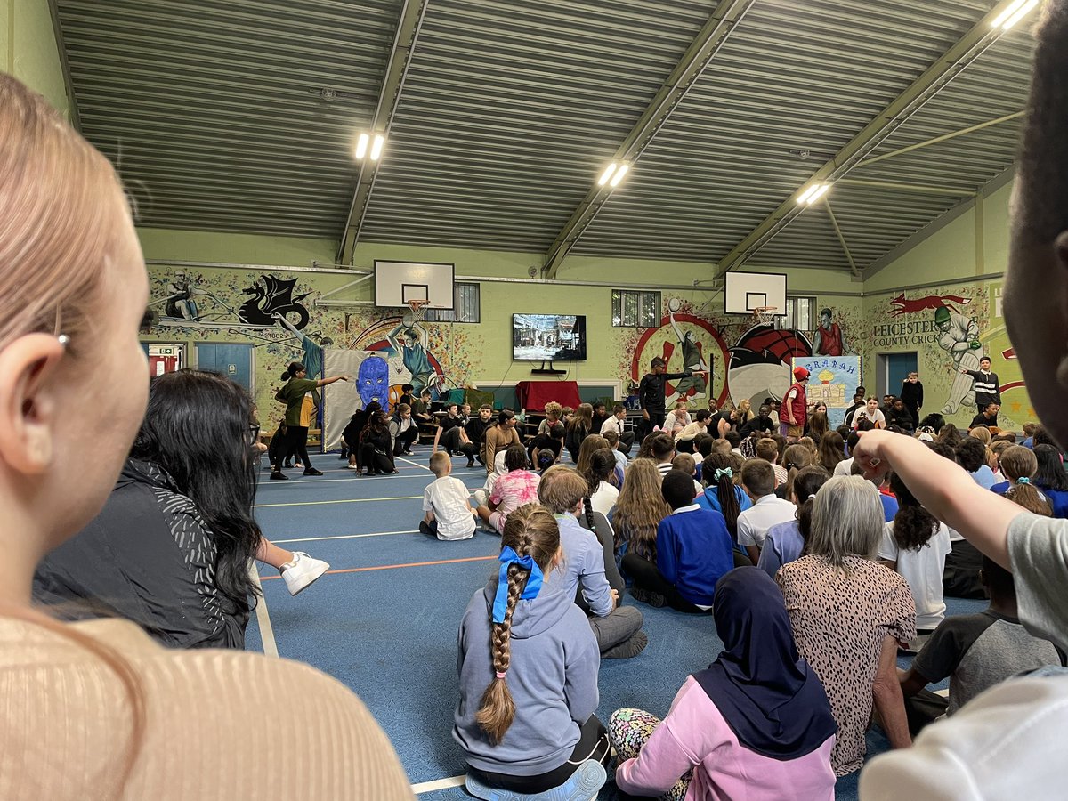 Fosse_TMET's tweet photo. Year 6 absolutely blew us all away this morning with their leavers’ production. We are so proud of their hard work this year #fmenthusiasm #fmresilience #fmdrama #fmcourage https://t.co/hMUv4oYfYT