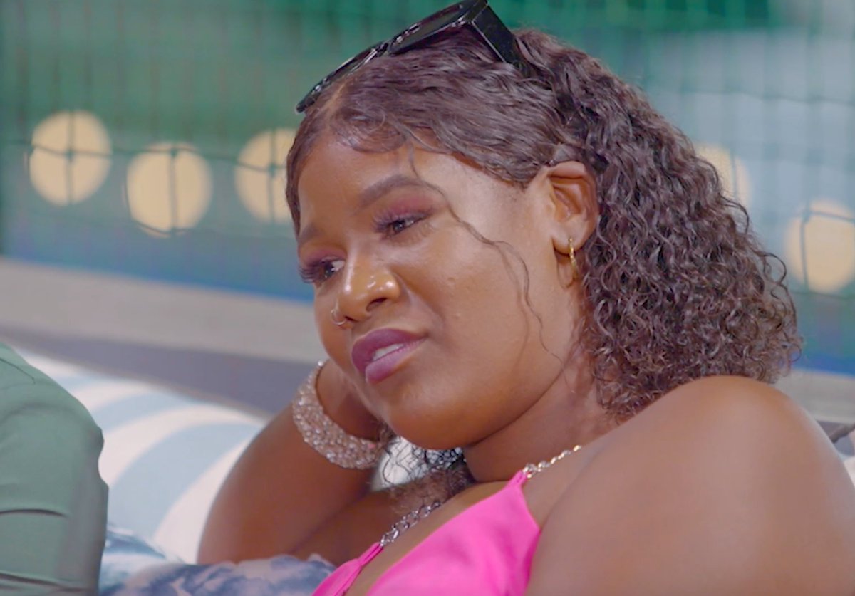 Mzansimagic's tweet photo. This got Nosipho questioning everything. 
#SjolaSonke #SJSReunion #lessmgowomoremjolo https://t.co/fvbj9JaObS https://t.co/2uEsefOR09