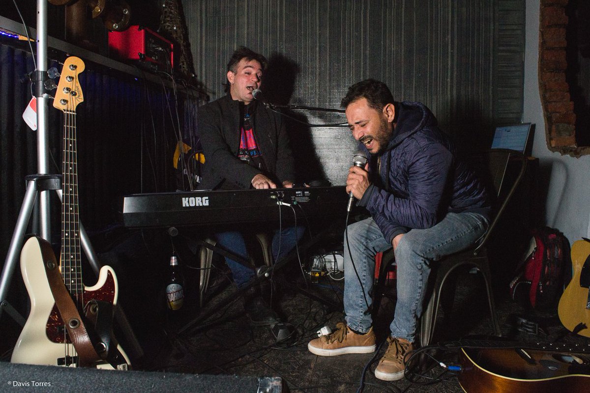 backtrasio's tweet photo. algunitas de la performance de @juanjoceccon en #unachiMba en #Arroyito https://t.co/7uZPswImau