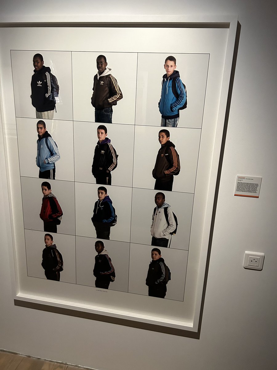 📍#TellMe Une exposition en ligne de récits d’enfants mettant en scène leurs habits d’écoliers 

✅ A découvrir également au <a href="/MuseeEducation/">MUNAÉ</a> dans le cadre de l’exposition #Munae S’habiller pour l’école 👕

👉d4crscottishchapter.wordpress.com/gallery/