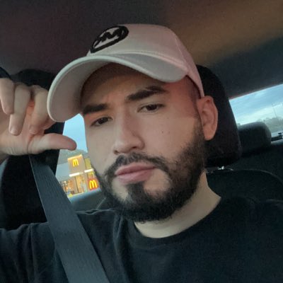 KennielKaiser's tweet photo. #NewProfilePic https://t.co/r2eVZgrrro
