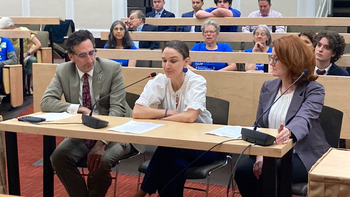 TommyVitolo's tweet photo. Honored to testify alongside @kmscanlon02446 and Wendy Stahl in favor of H.3235, so that municipalities can fund and facilitate electric retrofits and non-pipeline alternatives within their borders.

Thank you @BrooklineMOF for your advocacy on this bill! https://t.co/0FS7G1iBhD