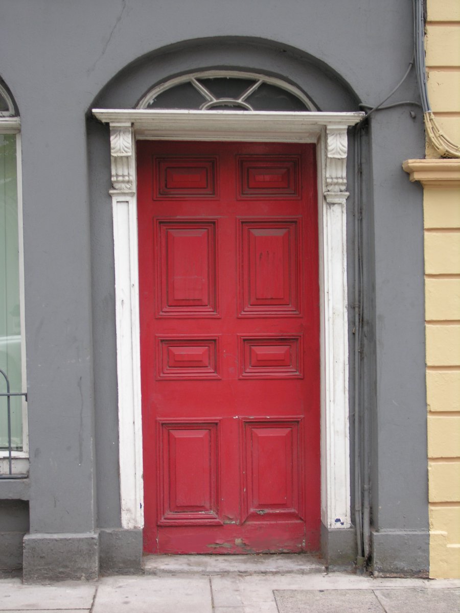 AnTaisce's tweet photo. Doors of Cork
(๐ท: South Mall; Lower Glanmire Road; Pope's Quay; Dyke Parade)
#Architecturalheritage #Corkheritage #Therealcapital https://t.co/9nbU7SRiRL