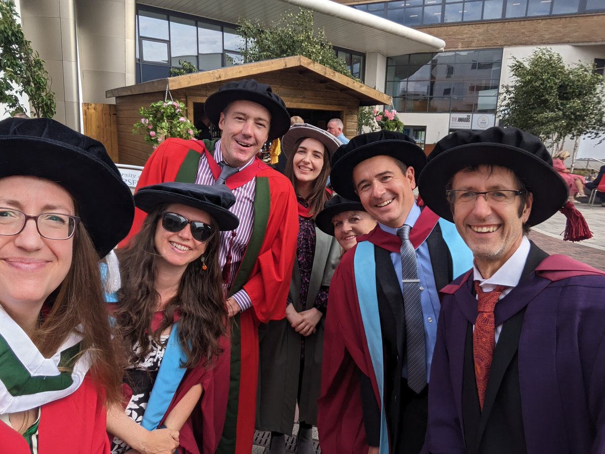 DrSusieKP's tweet image. Graduation day @UoHPsych @Hud_HHS Congratulations to all our fantastic graduates today on your achievements @HuddersfieldUni