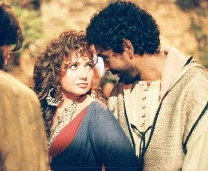 مش أي حد بتحبه هيقدر يطمنك بس أي حد هيطمنك انت  هتحبه.